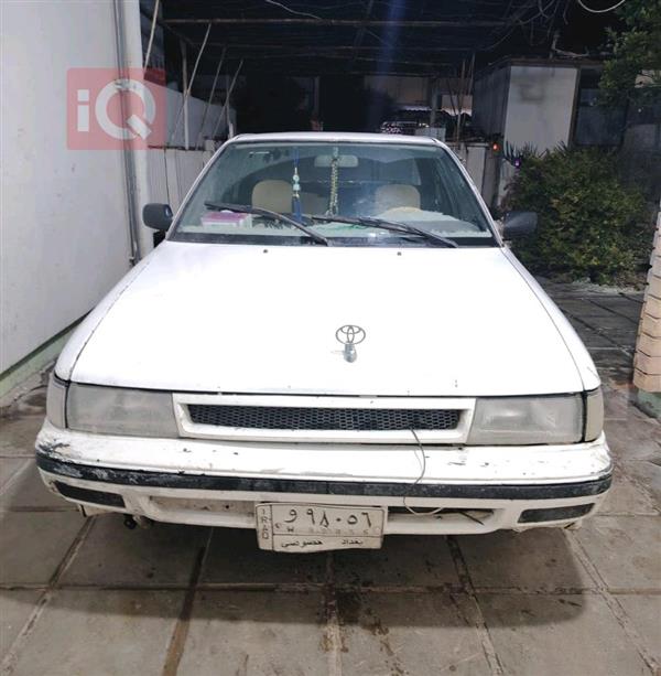 تويوتا كارينا 1990 للبيع في العراق - بلد